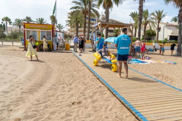 Multimur prestará el servicio de baño asistido en las playas de Cartagena