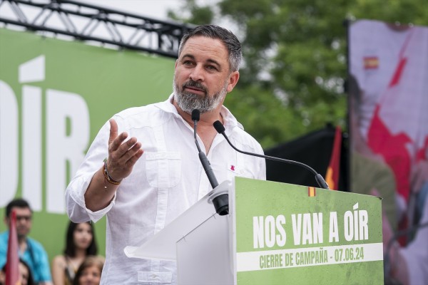 Abascal cierra la campaña reivindicado a Vox como 