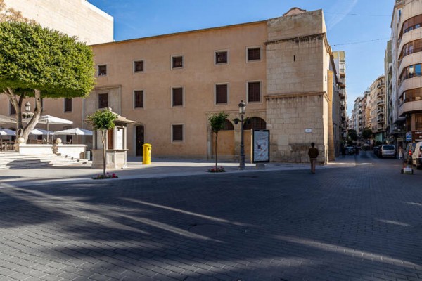 La Zona de Bajas Emisiones de Elche tendrá un centenar de cámaras, radares de aforo y sensores de ruido