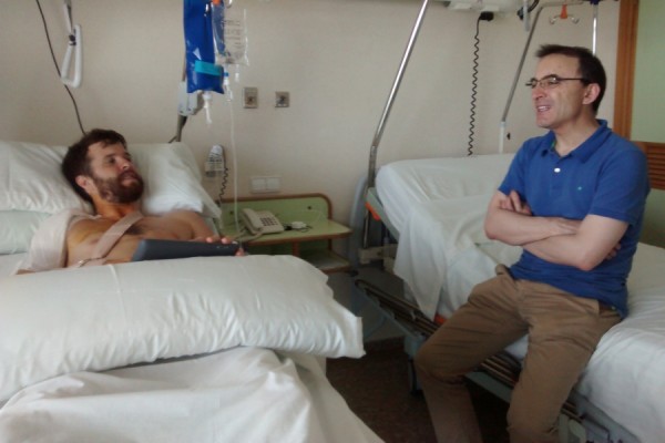 John Shurna, operado con éxito de la fractura en el húmero del brazo derecho
