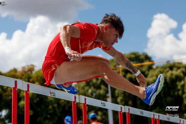El atleta del Playas Kevin Sánchez, eliminado en las semifinales del 110 vallas en el europeo de Roma