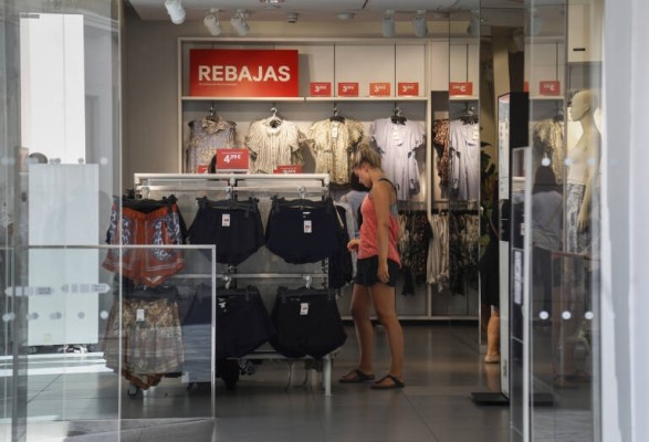 El stock en el comercio sube un 1,7% en el primer trimestre, su menor alza desde fines de 2021