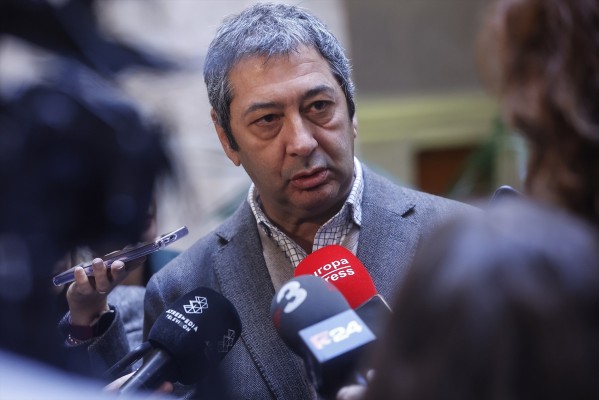 El PSPV insta a la Junta Electoral a expedientar al Consell por el uso de las instituciones en campaña