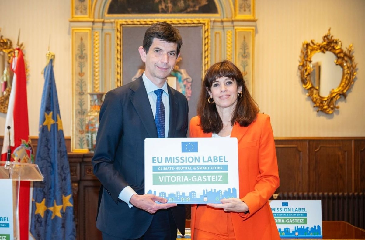 El Grupo Baskonia-Alavés se adhiere al Acuerdo Climático de la ciudad de Vitoria
