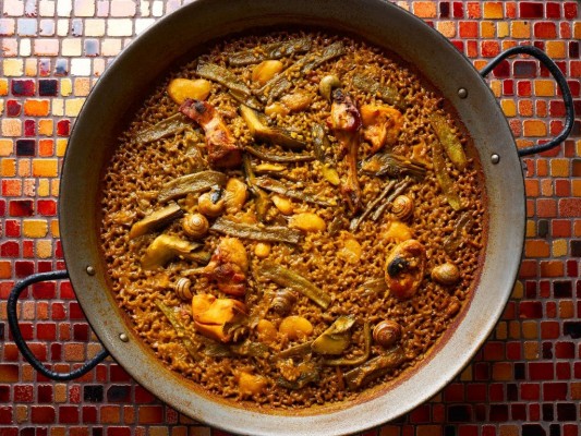 Sin conejo, no es paella, así lo recalca
Joan Monleón desde el más allá
