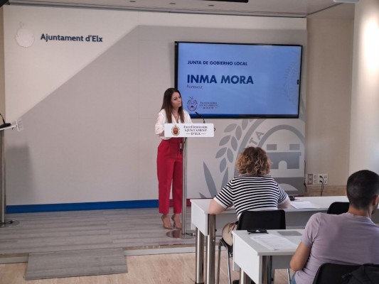 El bipartito de Elche justifica el sueldo de los presidentes de distrito por su labor: 70.560 euros anuales