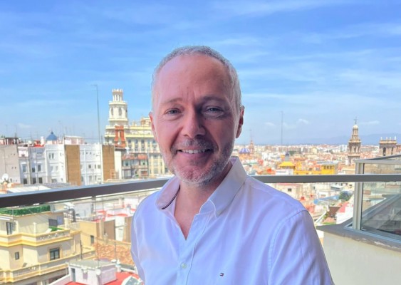 Joaquín Camps publica 'La oscuridad que habita en mí': sobre ese rincón oscuro que todos tenemos
