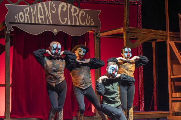 El Teatre Arniches ofrece un musical sobre el 