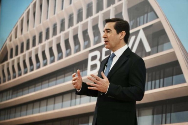 BBVA solicita autorización al BCE para lanzar la opa hostil sobre Banco Sabadell
