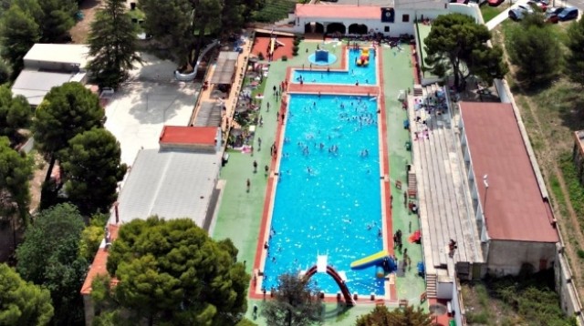 Alcoy prorroga a Legioprev el mantenimiento del agua de las cinco piscinas municipales 