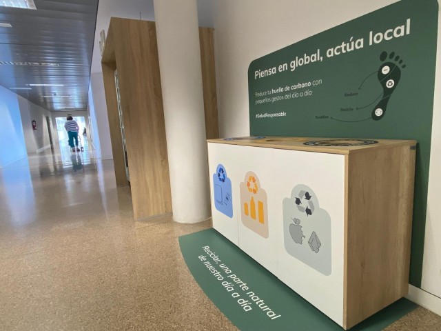 El Hospital del Vinalopó instala puntos de reciclaje para promover la sostenibilidad

