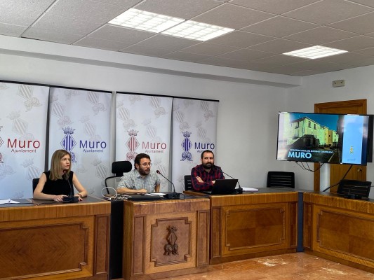 Muro ya tiene una estrategia urbanística, social y económica para “sacar de la UCI” a su casco antiguo