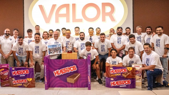 La Vila Rugby renueva su patrocinio con Chocolates Valor y mantendrá su nombre de Huesitos
