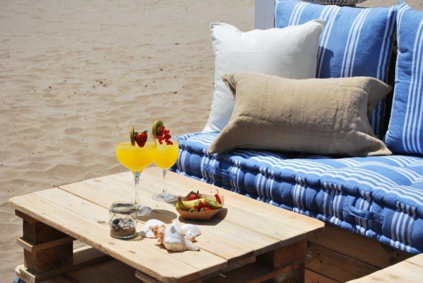A la Bartola Beach, un nuevo espacio de 'slow ocio' en la playa de la Patacona