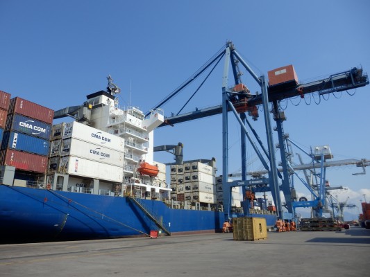 PortCastelló informa al azulejo de los términos de comercio para facilitar la exportación