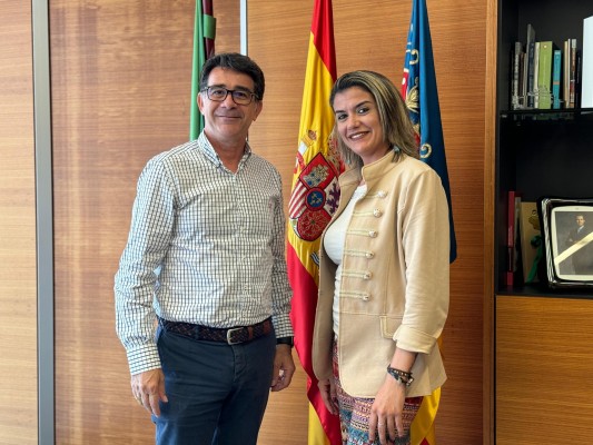 Melania Llopis sustituirá a Santiago Agulló como edil en San Vicente y se prevé que asuma Educación