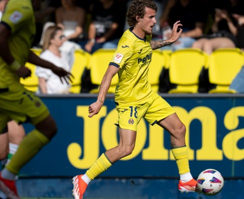 El filial del Villarreal se despide de Segunda con una victoria honrosa ante el Rácing