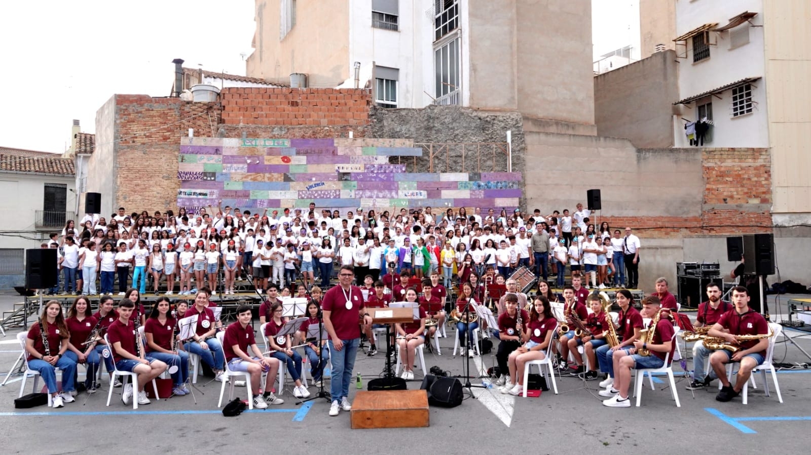 Burriana reúne a centenares de alumnos y músicos en la segunda edición de l'Escola Canta