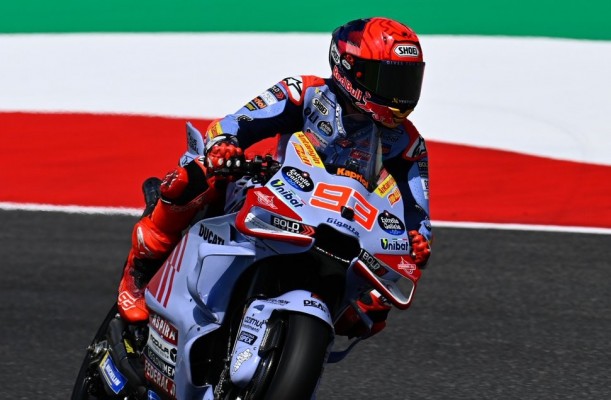 Bagnaia suma su cuarta victoria de la temporada y se acerca a Martín