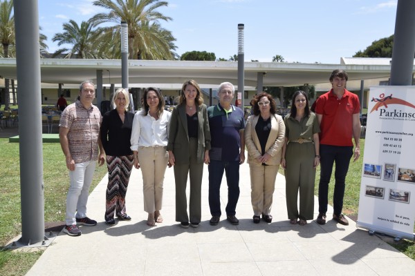 Más de 300 personas arropan la paella solidaria de la Asociación de Parkinson de Castellón