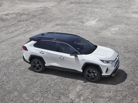 Toyota RAV4 celebra 30 años siendo la referencia del segmento SUV