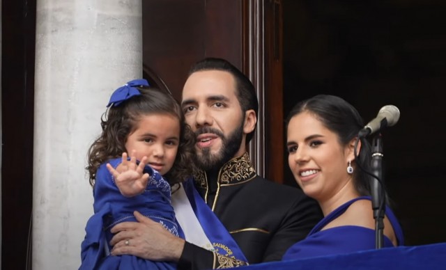 Bukele toma posesión de su segundo mandato como presidente de El Salvador