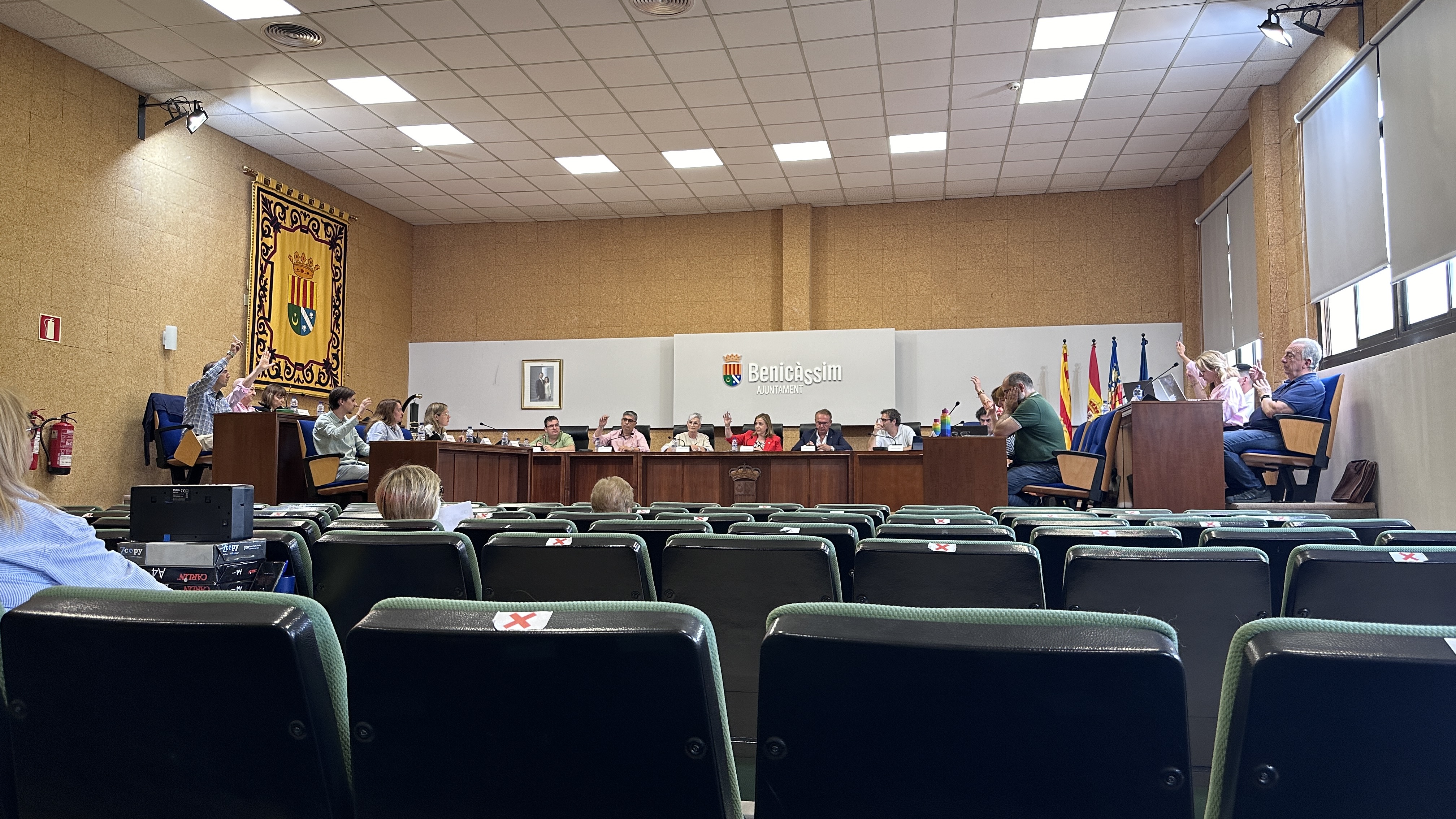 Benicàssim aprueba las nuevas normas para llevar patinetes eléctricos y su adhesión al Plan Vive