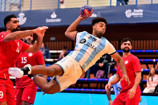 El internacional argentino James Parker jugará en el Eón Horneo Alicante
