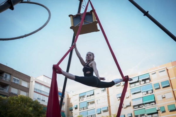 El festival Contorsions acerca el circo al mar