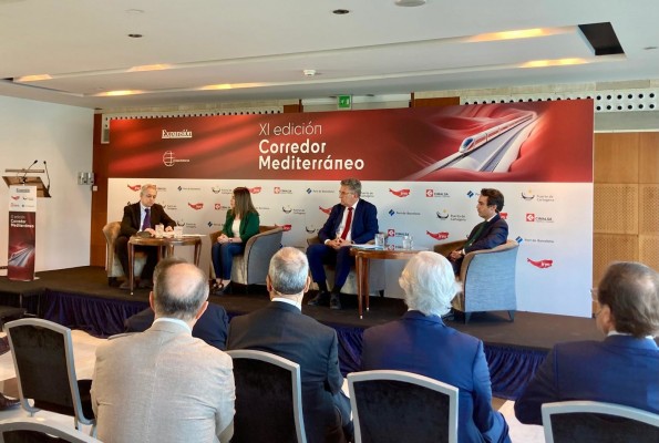 La Región, Valencia y Andalucía no creen que el Corredor Mediterráneo esté acabado en 2030
