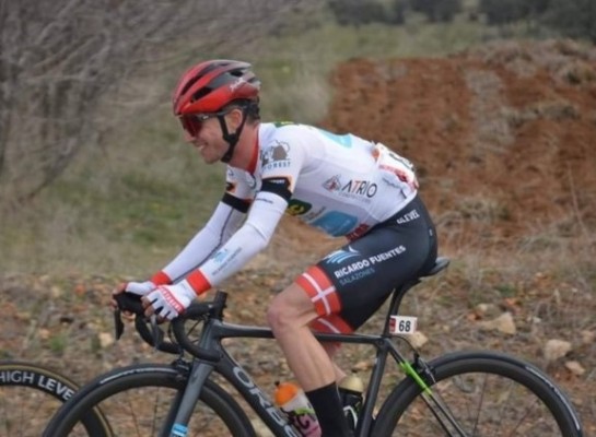 Un estudio de la UA propone entrenar la alimentación de los ciclistas antes de competir
