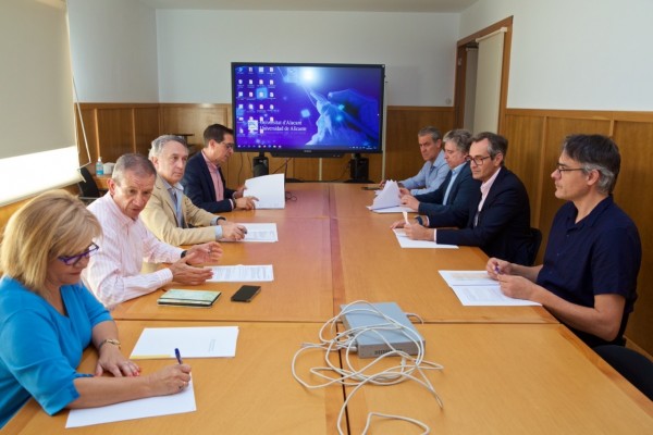 La Cátedra Aguas de Alicante hará nuevos informes de adaptación de la ciudad al cambio climático