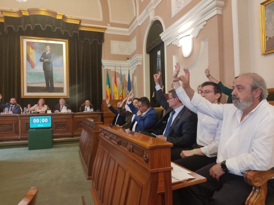 El PP y Vox hacen valer su mayoría para avanzar con el proceso de reversión del topónimo bilingüe