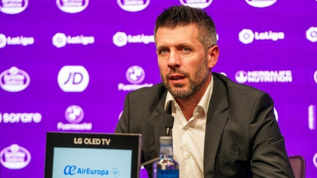 Pezzolano denuncia que en Valladolid hay xenofobia que ha padecido él y su equipo técnico