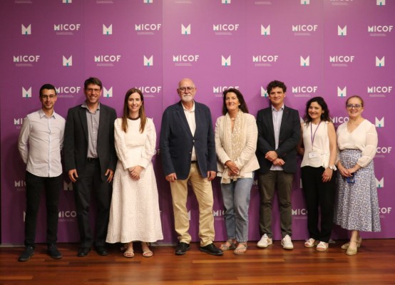 El MICOF y la UV se unen para fomentar la investigación del uso racional del medicamento