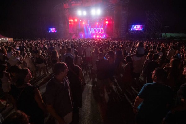 Elche pone la quinta con las fiestas: 275.000 euros para más aseos públicos y montaje de la barraca 