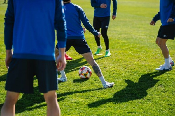El Alcoyano empieza a planificar la nueva temporada con once jugadores con contrato
