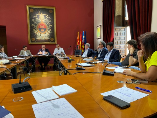 La coordinadora por la ubicación racional de las fotovoltaicas, satisfecha con la regulación en Elche