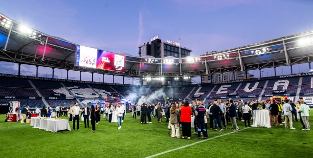 La economía valenciana apoya al Levante UD en la presentación de su Club de Empresas