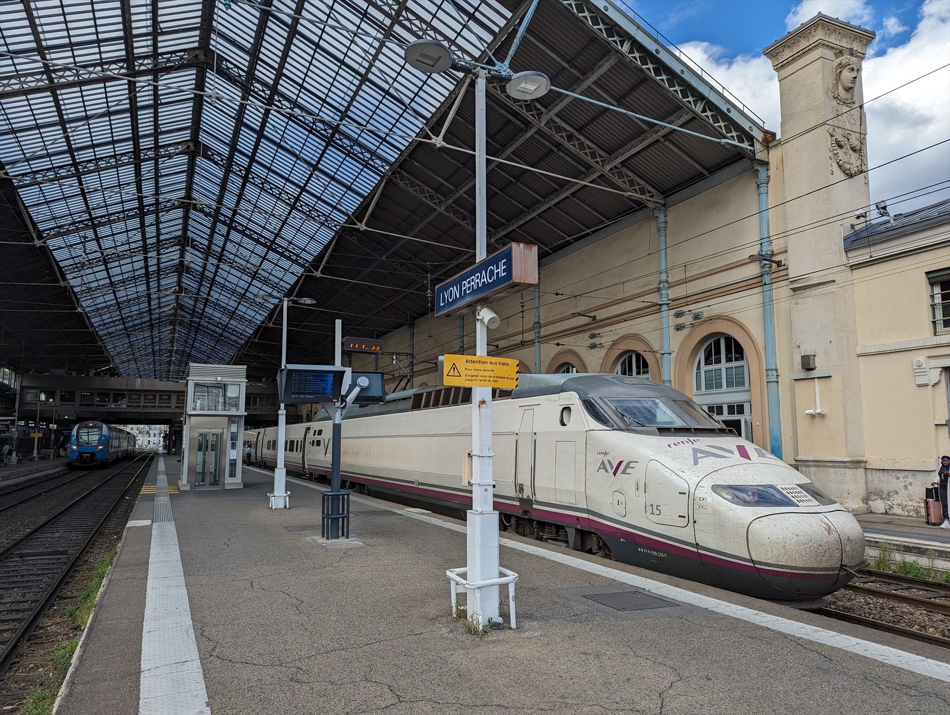 Renfe inicia la creación de su nueva filial en Francia para la expansión de sus servicios ferroviarios