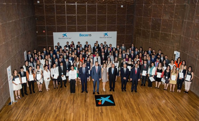Once estudiantes de la Comunitat reciben una beca ”la Caixa” para cursar estudios de posgrado en el extranjero