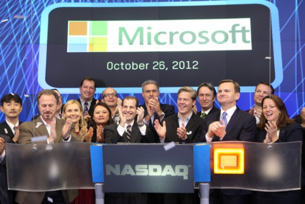 Microsoft pone sobre la mesa casi 24.000 millones de euros para comprar LinkedIn