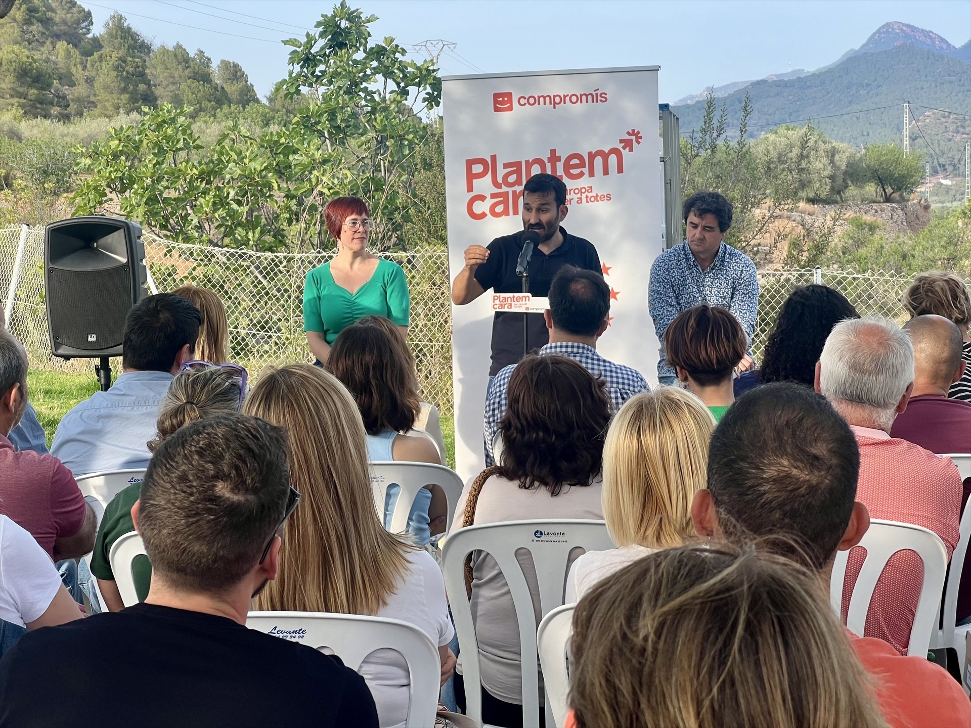 Compromís-Sumar exigirá subvenciones europeas directas para instalar renovables en edificios