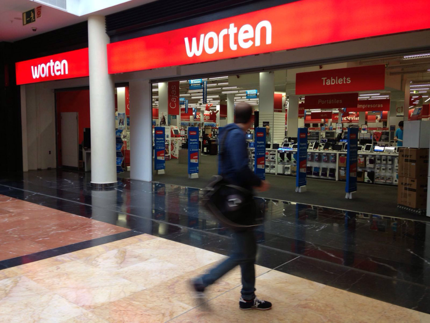 Tienda de Worten en el centro comercial Arena Multiespacio. Foto: VP - 