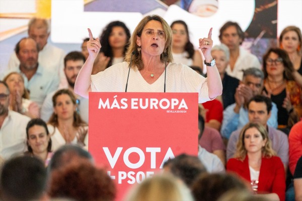 Ribera pide valentía a las empresas ante la ultraderecha: 