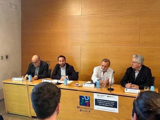 Alumnes de la província presenten 27 propostes per a millorar el tractament del fem