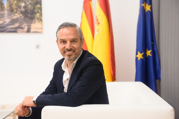 Por mucho que diga que el problema es del PP, es el PSOE el que no abre el debate de la financiación