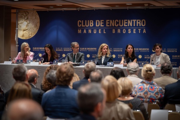 El Consell prepara cambios en el decreto de tanteo del Botànic para limitarlo a la vivienda pública 