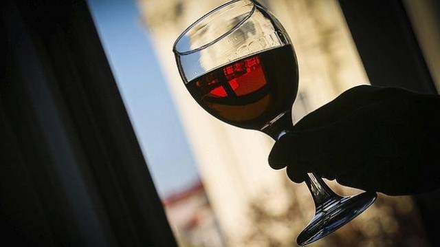 La asociación de sumilleres prepara una nueva cita de sus premios al mejor vino de Alicante