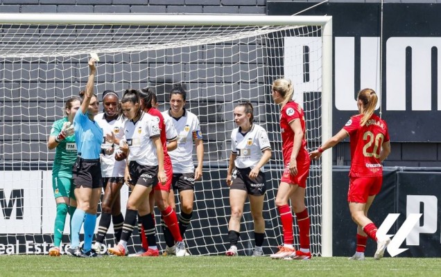 El Valencia Femenino gana al Sevilla y sella la permanencia  